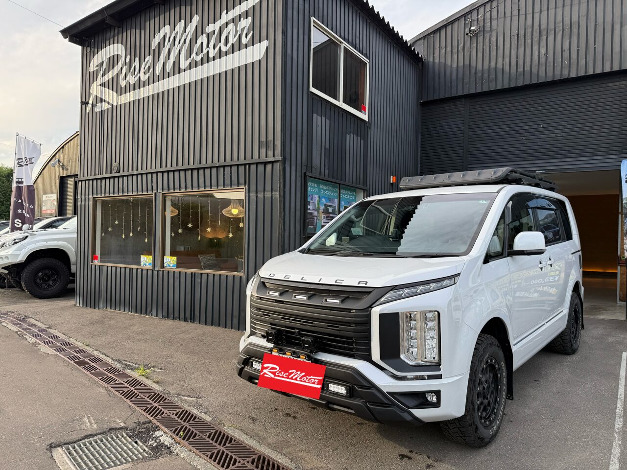 札幌市清田区　CV1W デリカD:5  【JAOS製フロントバンパーガード　チッピング塗装、配線加工】