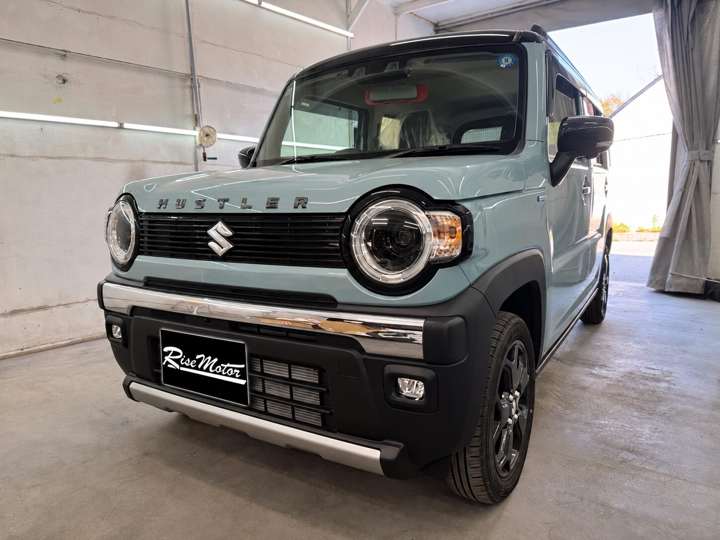 札幌市　MR92S ハスラー　リアルスピード　フロントバンパーガーニッシュ　テールランプガーニッシュ　カスタム依頼